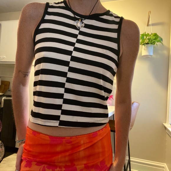 Black and White Striped Tank Top - Picture 1 of 2